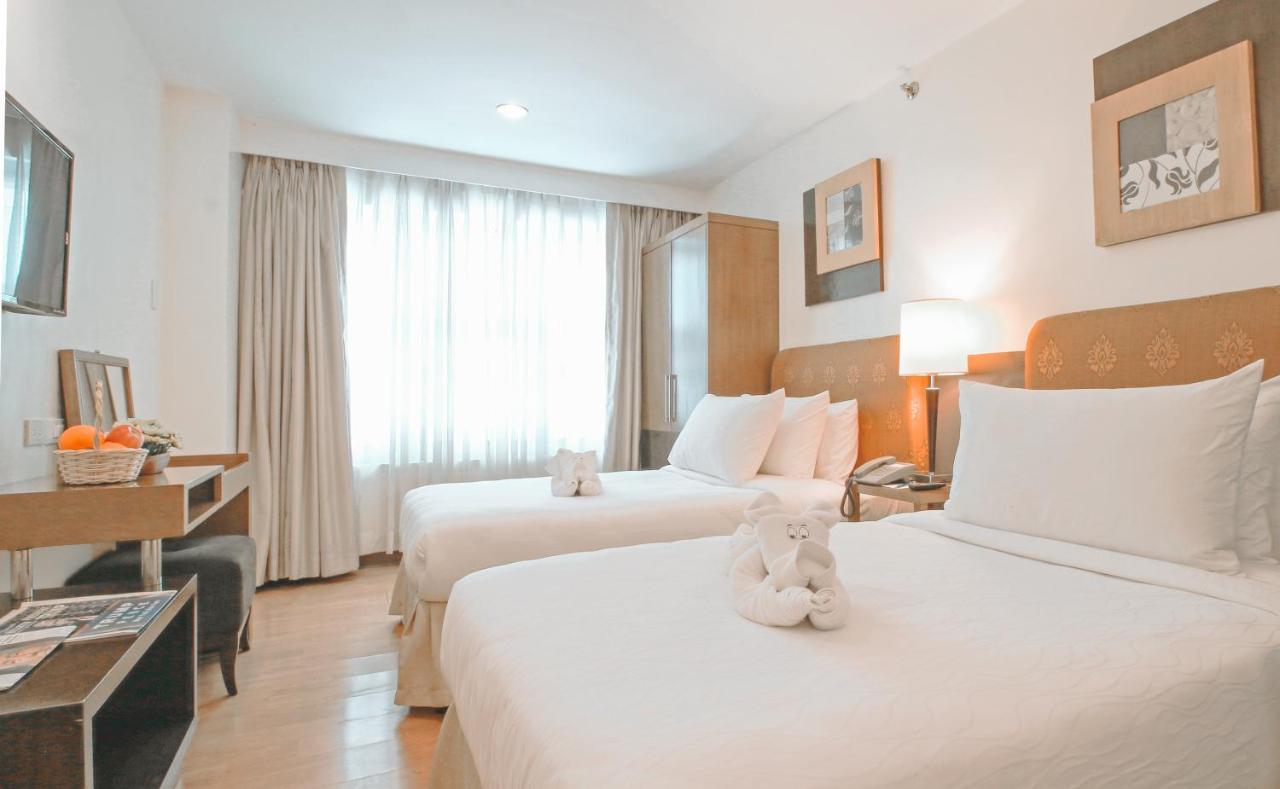 One Tagaytay Place Hotel Suites Official Account Tagaytay City Bagian luar foto