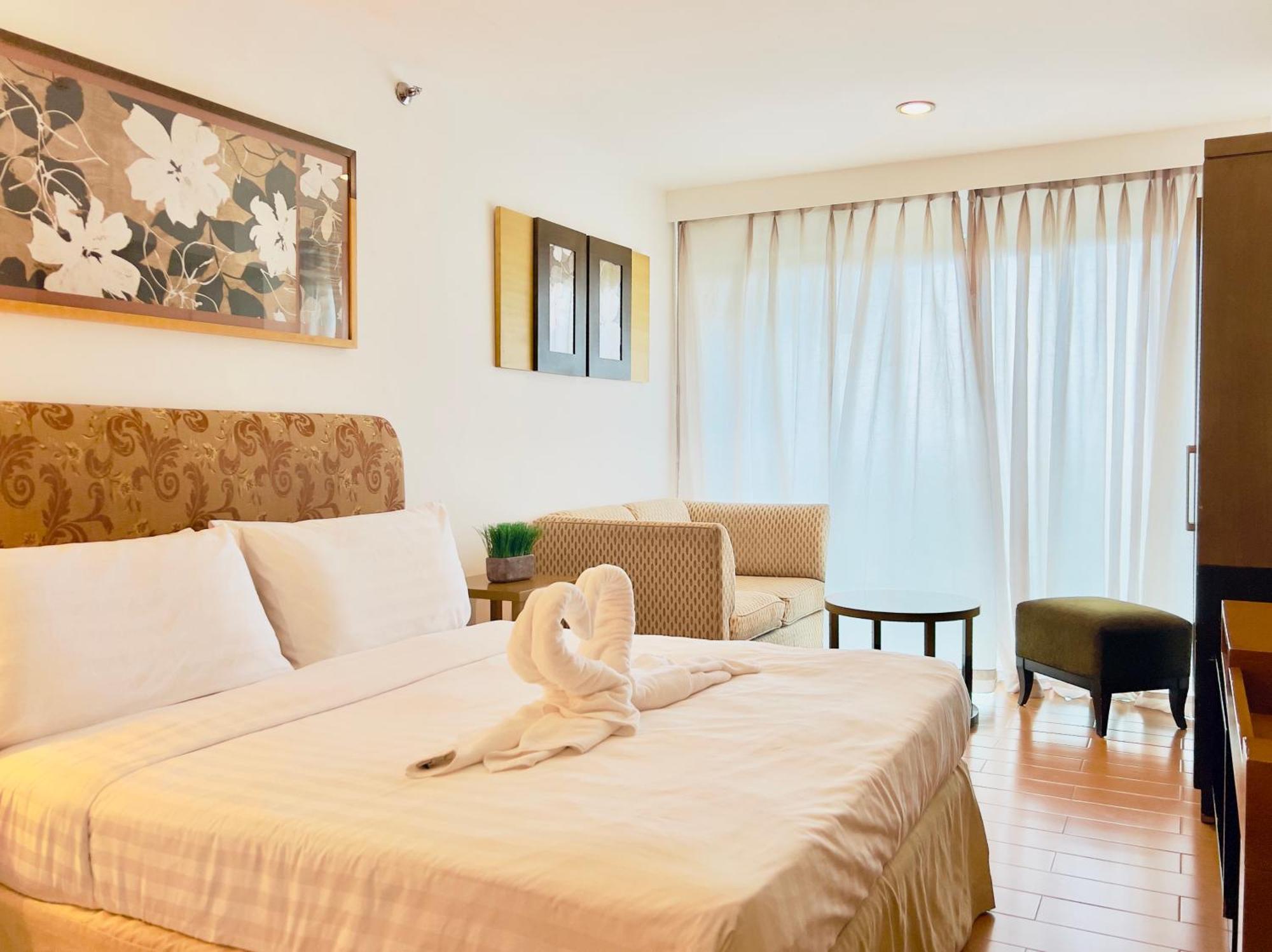 One Tagaytay Place Hotel Suites Official Account Tagaytay City Bagian luar foto