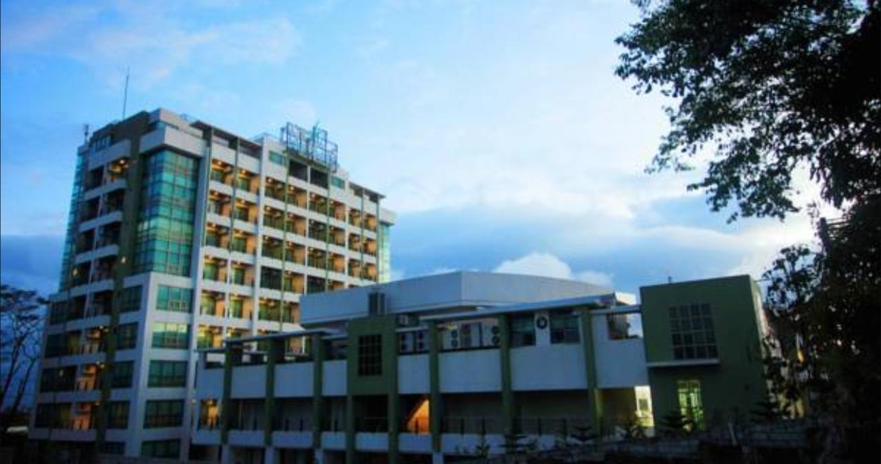 One Tagaytay Place Hotel Suites Official Account Tagaytay City Bagian luar foto